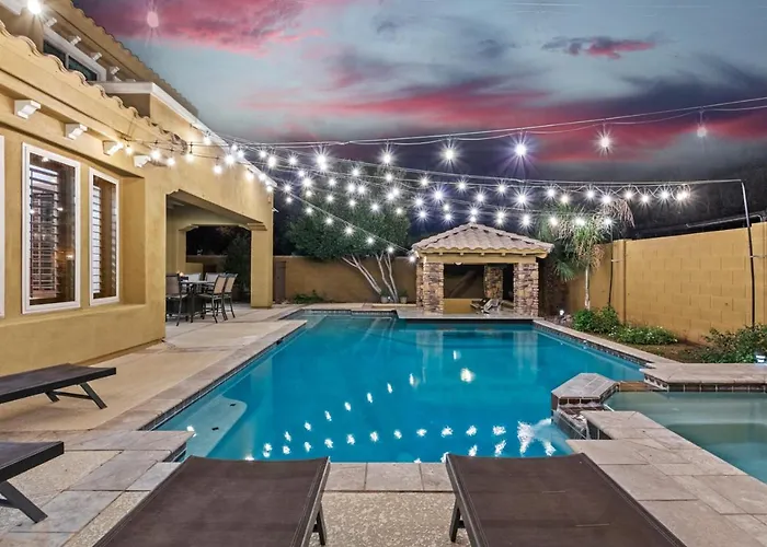 Holiday home 6br Gilbert Retreat- Pool, Hot Tub, Game *