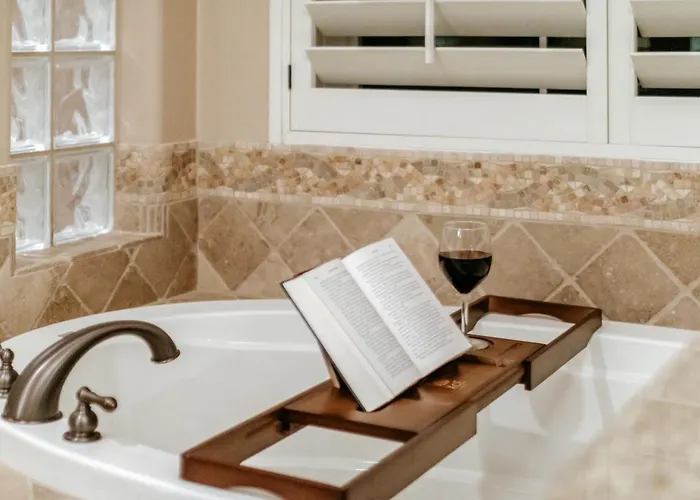 6br Gilbert Retreat- Pool, Hot Tub, Game Queen Creek