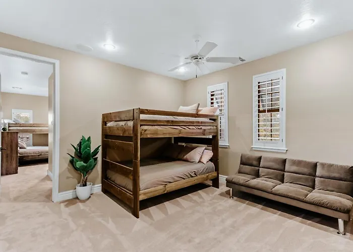 6br Gilbert Retreat- Pool, Hot Tub, Game *