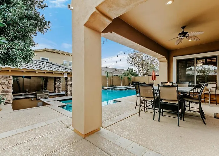6br Gilbert Retreat- Pool, Hot Tub, Game Holiday home *