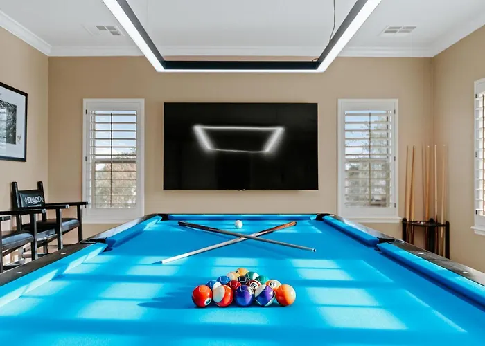 6br Gilbert Retreat- Pool, Hot Tub, Game * Queen Creek