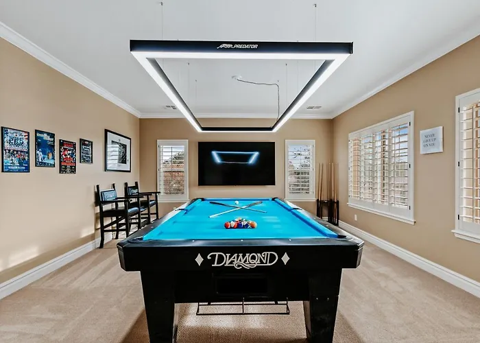 Holiday home 6br Gilbert Retreat- Pool, Hot Tub, Game *