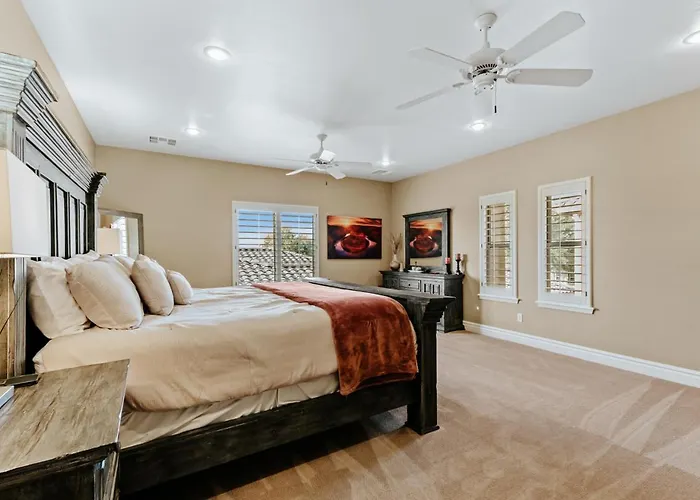 Holiday home 6br Gilbert Retreat- Pool, Hot Tub, Game *